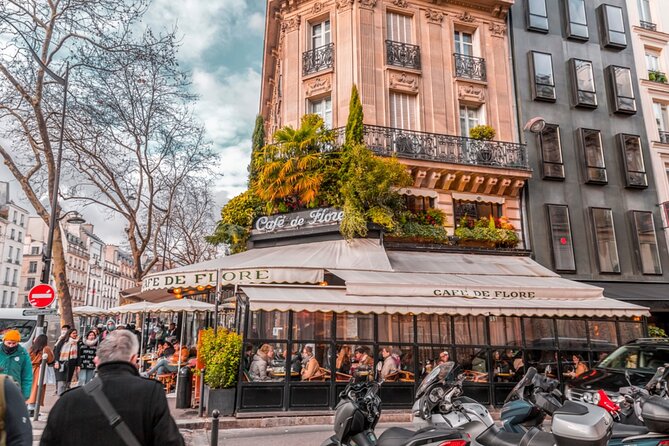 Live, Laugh, Love Along the Seine: Self-Guided Romantic Tour - A romantic Paris walk with a game built in