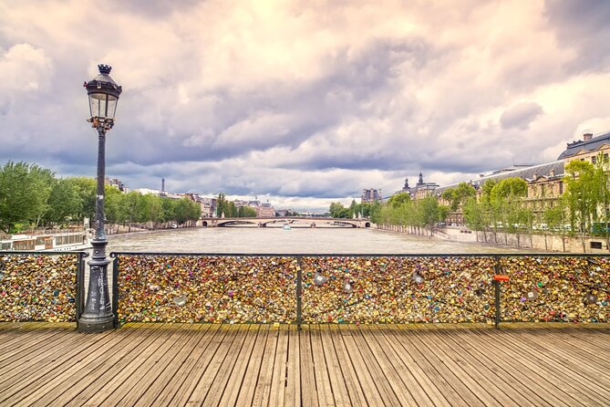 Live, Laugh, Love Along the Seine: Self-Guided Romantic Tour - The Conciergerie and the western end of Île de la Cité