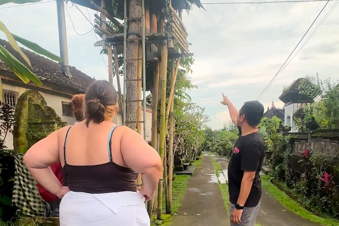 Magical Village Tour & Private Dinner with Fireflies in Bali - Walking to the rice fields after dark