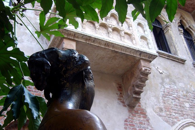 Make your Romantic Proposal in the City of Love - Starting at Castelvecchio’s bridge