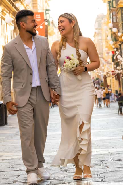 Malta: Romantic Couples Photoshoot - Starting at Mdina Gate