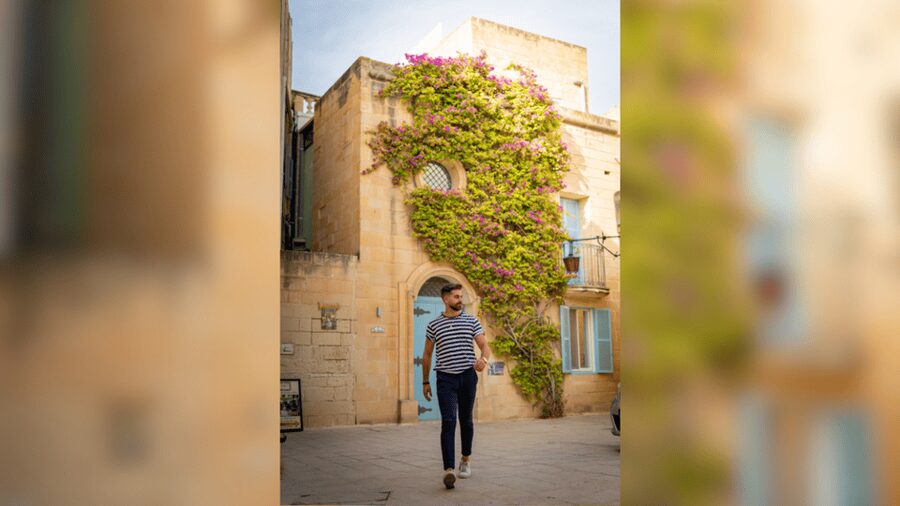 Malta: Romantic Couples Photoshoot - Booking, timing, and flexibility