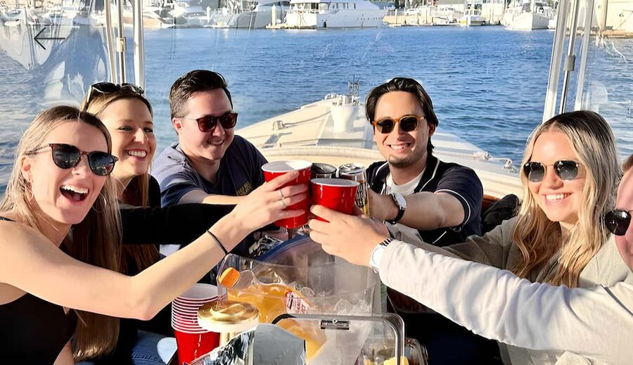 Marina Del Rey: A Romantic Boat Cruise with Sushi & Wine - Key points at a glance