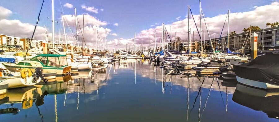 Marina Del Rey: A Romantic Boat Cruise with Sushi & Wine - Parking, timing, and weather