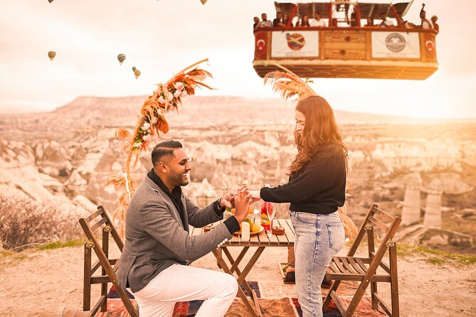 Marriage Proposal and Photoshoot in Cappadocia with Balloon view - A private outing makes the proposal easier