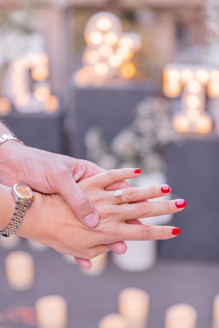Marriage Proposal in Paris + Photographer 1h-Proposal agency - Flowers, champagne, balloons, and candles