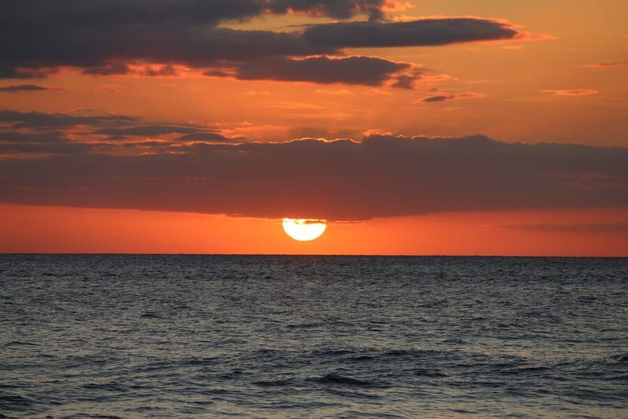 Maui: 2 Hour Sunset Dinner Sail with Open Bar and Appetizers - Practical details to settle before booking