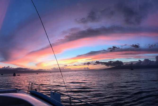 Maui Premium Sunset Dinner Cruise from Ka’anapali Beach - Open Bar, Music, and the Evening Mood