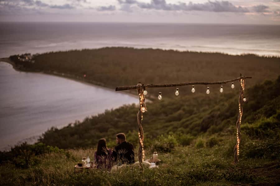 Mauritius: Exclusive Le Morne Sunset Hike & Aperitivo - What comes with the aperitivo