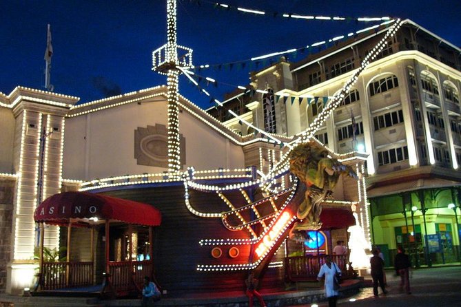 Mauritius Private Night Tour: Romantic dinner, Entertainments & Night lounge - Grand Baie after dark
