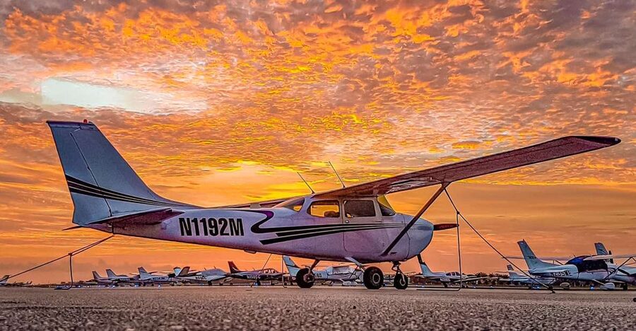Miami Beach: Romantic Sunset Flight with Champagne - Downtown Miami, the port, and the coastal keys