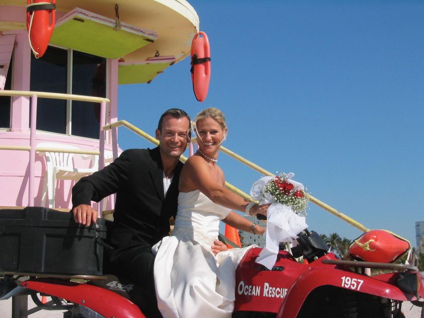 Miami: Beach Wedding or Renewal of Vows - A quiet beach ceremony instead of a wedding production