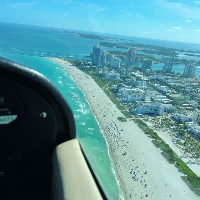 Miami: Romantic 1-Hour Private Flight Tour with Champagne - Downtown Miami And Biscayne Bay