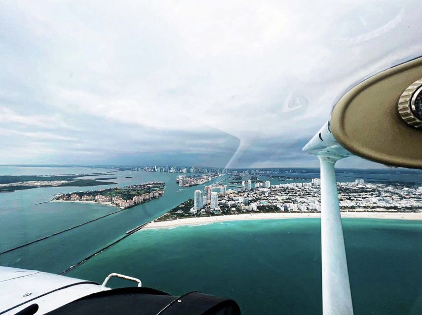 Miami: Romantic 1-Hour Private Flight Tour with Champagne - A Closer Look At Safety And Comfort