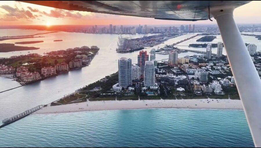 Miami: Romantic 1-Hour Private Flight Tour with Champagne - Is $115 Per Person A Fair Price?