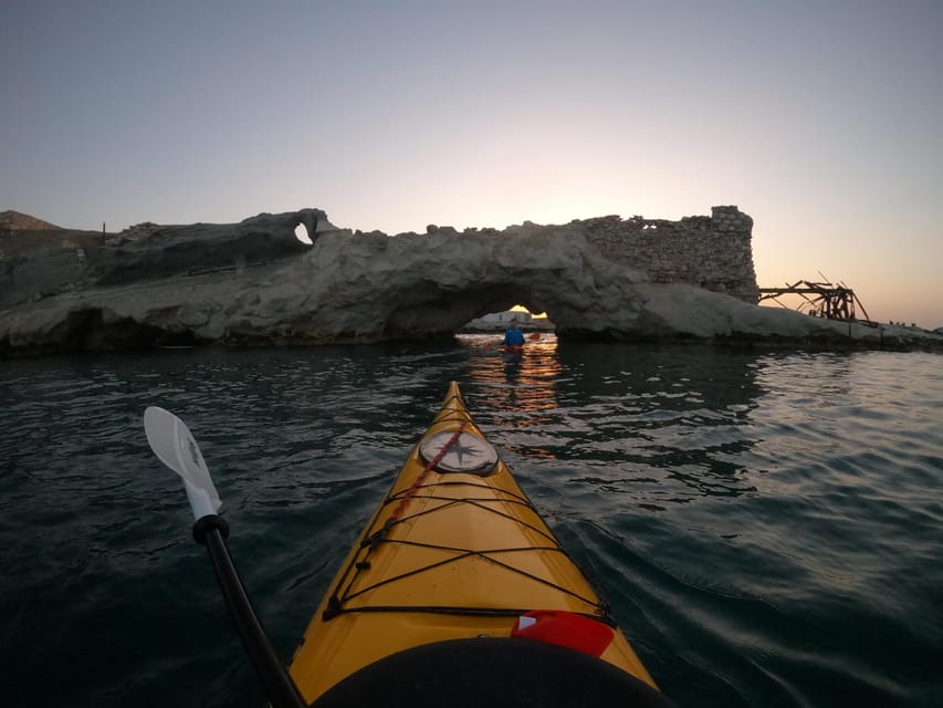 Milos: Romantic Semi Private Sunset Kayaking Tours - Returning to Alogomandra