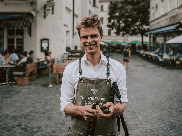 Munich: Romantic Wine Experience for Two at Viktualienmarkt - My final call: book it for a relaxed date, not perfect seclusion