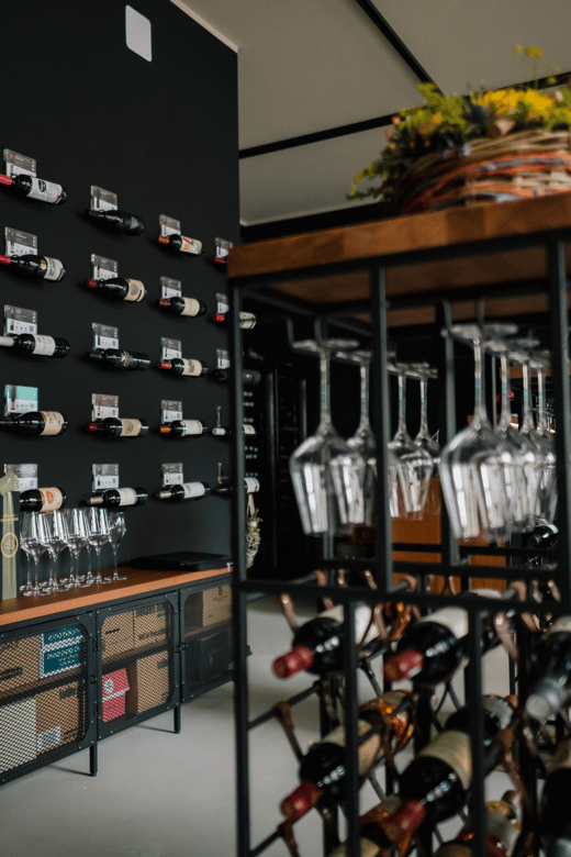 Munich: Romantic Wine Experience for Two at Viktualienmarkt - What arrives at your table
