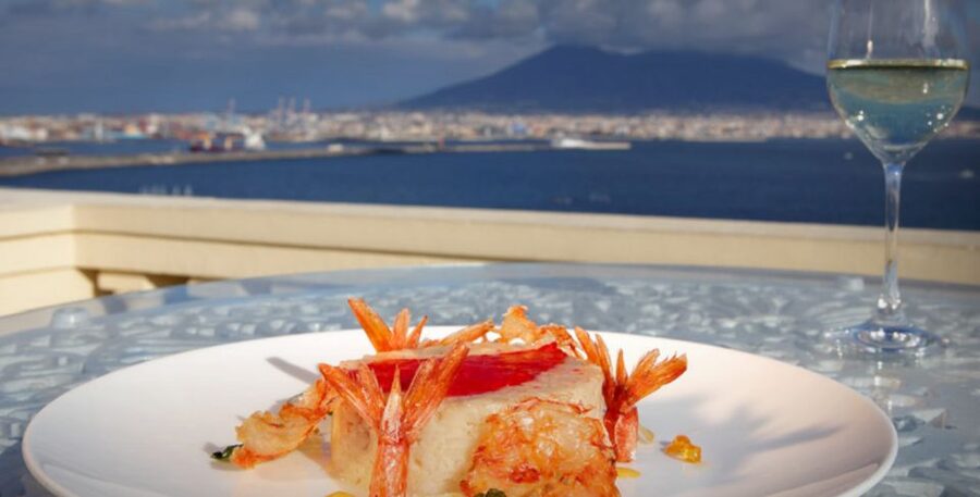 Naples: romantic dinner on the rooftop terrace - Four courses, with fish or meat
