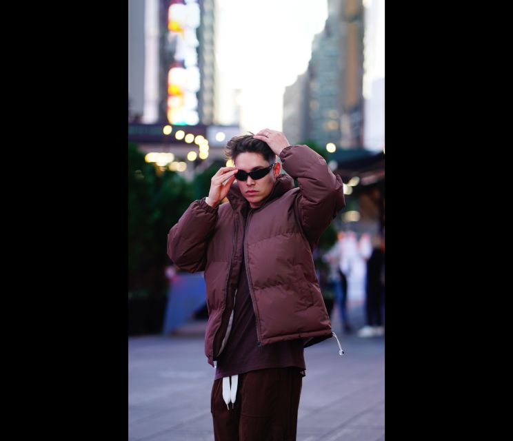 New York City: Solo or Couples Photoshoot in Times Square! - What you receive after the camera stops