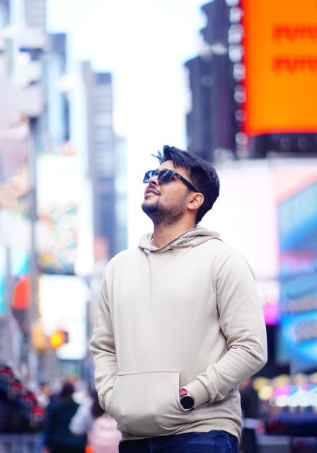 New York City: Solo or Couples Photoshoot in Times Square! - Who will enjoy this most