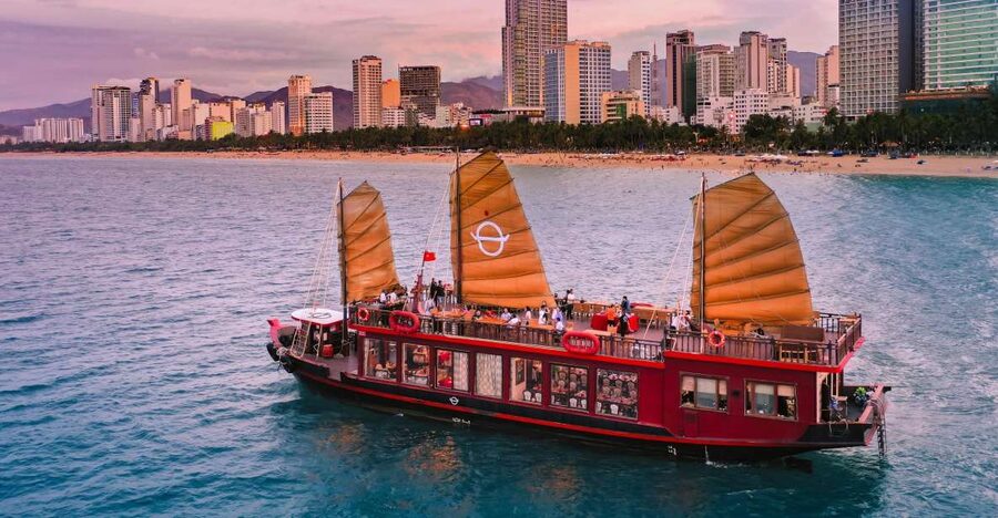 Nha Trang: Romantic Sunset Cocktails and Dinner Cruise - Watching Nha Trang Bay change by the hour