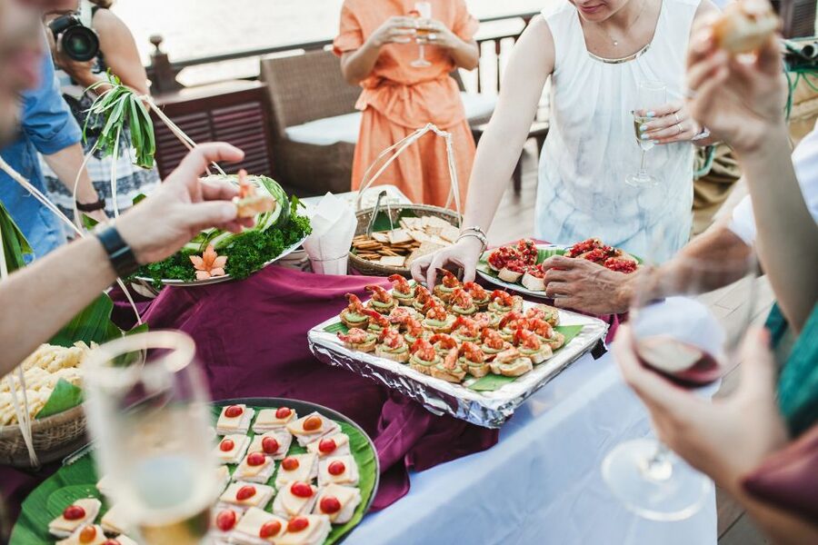 Nha Trang: Romantic Sunset Cocktails and Dinner Cruise - Booking details worth checking first