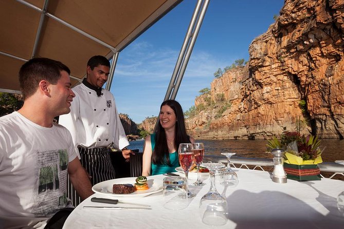 Nitmiluk (Katherine) Gorge 3.5-Hour Sunset Dinner Boat Tour - Why Sunset Is the Right Time for Nitmiluk Gorge