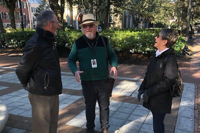 Noble Stroll Couples Outing - A private way to read Savannah’s historic center