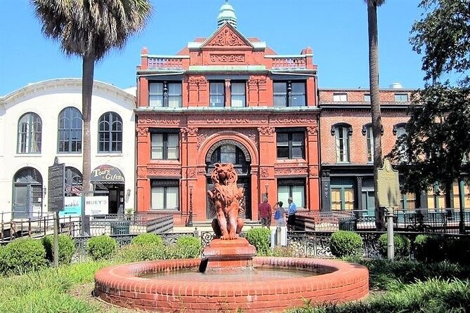 Noble Stroll Couples Outing - Starting at Oglethorpe Square