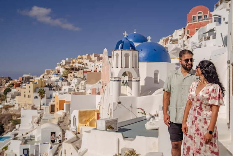 Oia: Couple Photoshoot Seprate Entrance to Blue Dome - Timing, Shoes, and Simple Preparation