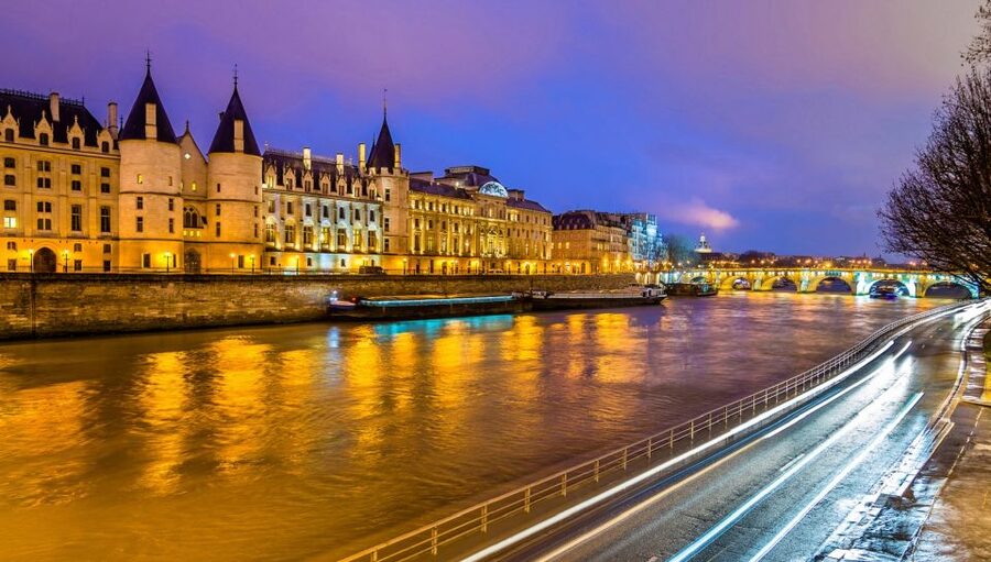 Paris: Bastille Day Dinner Cruise on the Seine River - Starting beside the Musée d’Orsay