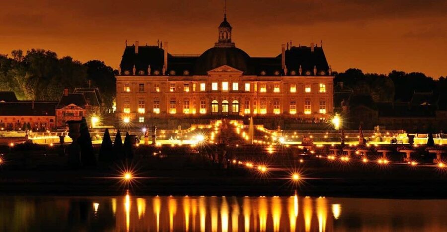 Paris: Candlelit Dinner at Vaux-le-Vicomte by Limousine - Key points to know