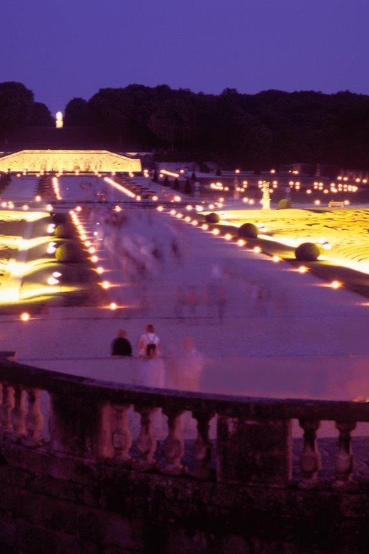 Paris: Candlelit Dinner at Vaux-le-Vicomte by Limousine - Exploring the château with an audio guide
