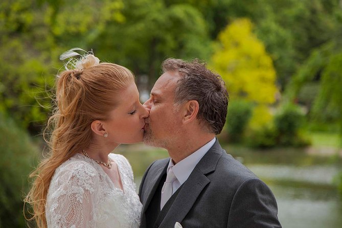 Paris Eiffel Tower Wedding Vows Renewal Ceremony with Photo Shoot - FAQ