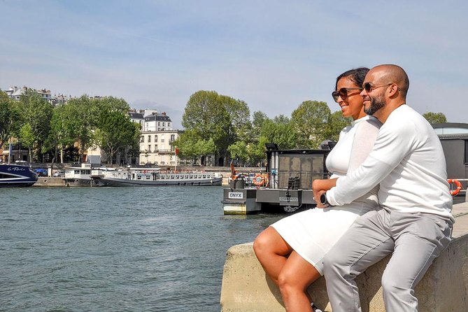 Paris Engagement Proposal Private Walking Tour with Professional Photographer - Who should book this experience