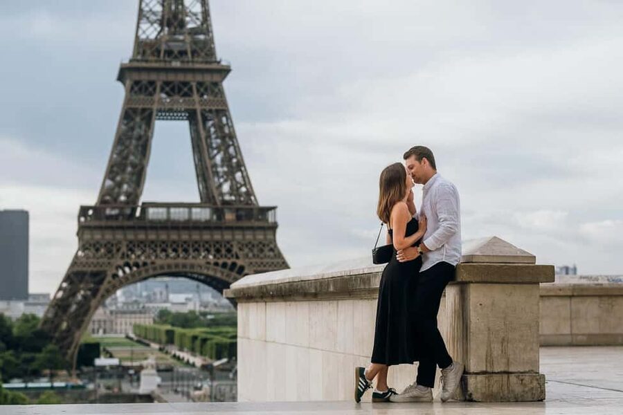 Paris: Private Eiffel Tower Photoshoot for Couples & Family - Why This Photoshoot Works for a Paris Trip
