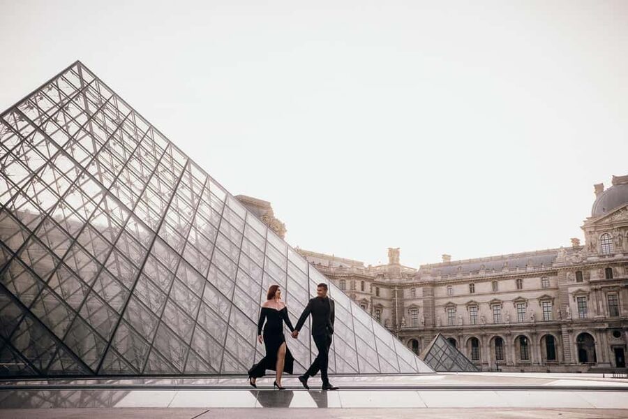 Paris: Private Eiffel Tower Photoshoot for Couples & Family - Cancellation and Planning Details