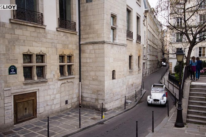 Paris Private Tour: Romantic Tour in a 2CV - Why a 2CV is such a good fit for Paris