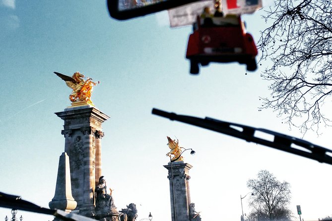 Paris Private Tour: Romantic Tour in a 2CV - The open-air question