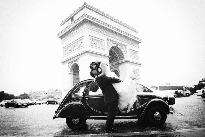 Paris Private Tour: Romantic Tour in a 2CV - Who should book this 2CV tour?