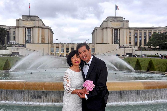 Paris Renew Your Wedding Vows Experience with Professional Photographer - What Happens at Entrance 2