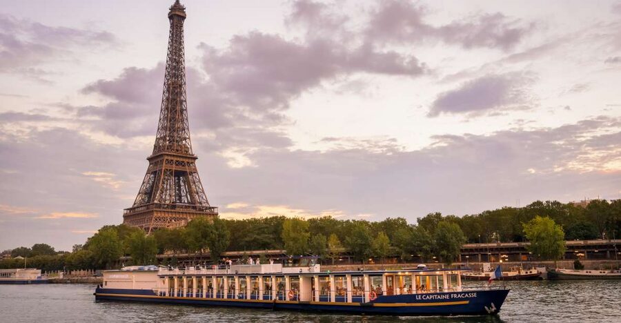 Paris: Romantic Cruise with 3-course Dinner on Seine River - The Louvre, Grand Palais, and return views