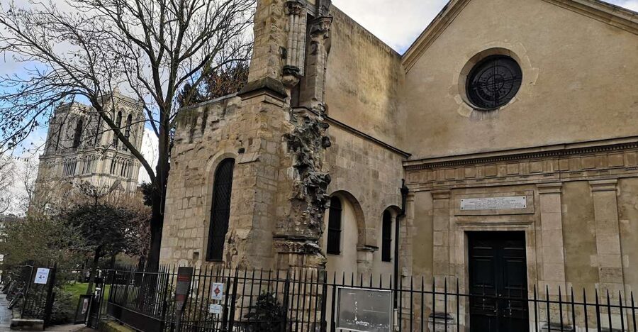 Paris: Romantic Piano Concert at Saint-Julien-le-Pauvre - Why this small Paris concert works