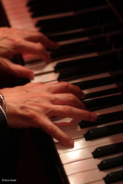 Paris: Romantic Piano Concert at Saint-Julien-le-Pauvre - Entering Saint-Julien-le-Pauvre