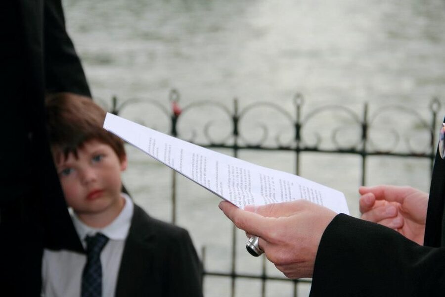 Paris: Wedding Vows Renewal Personal Photo or Video Shoot - What the photographers do well