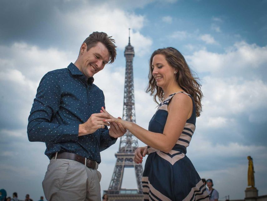 Parisian Proposal Perfection. Photography/Reels & Planning - Finding natural poses after the question