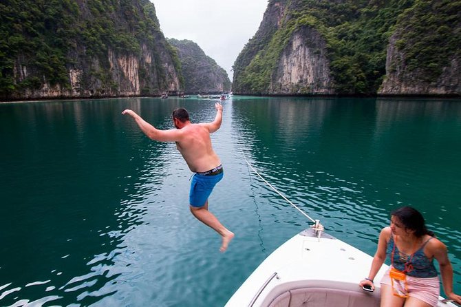 Phi Phi, Maiton, Khai Island Sunset Romantic Trip By Phuket Seahorse Marine - Sunset is the trip’s distinctive feature