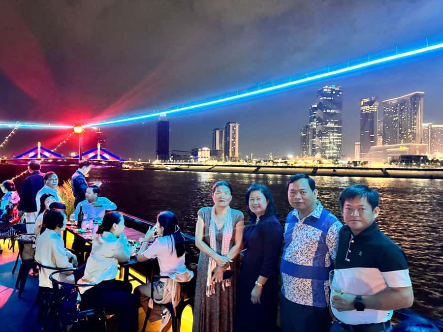 Phnom Penh: Sunset Dinner Cruise with English Speaking Guide - The sunset over Phnom Penh