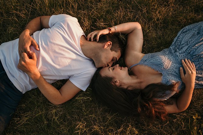 Photographer in Prague - Couple, engagement & portrait photoshoot - Who will get the most from this experience
